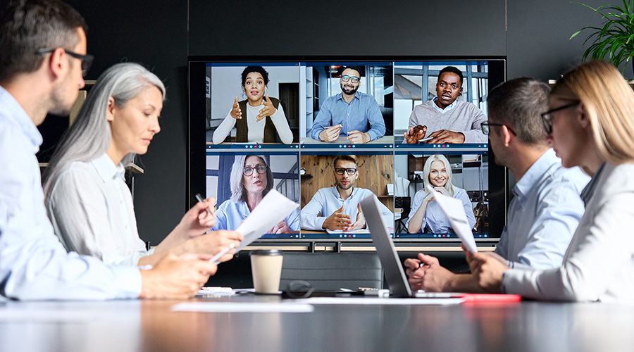 photo of a zoom meeting